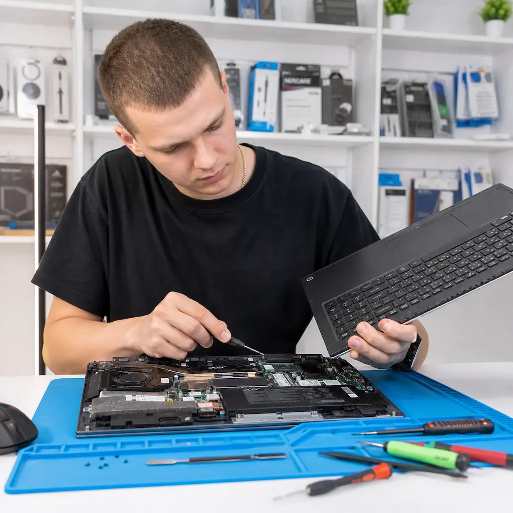 заменить клавиатуру на ноутбуке Acer в Бердске
